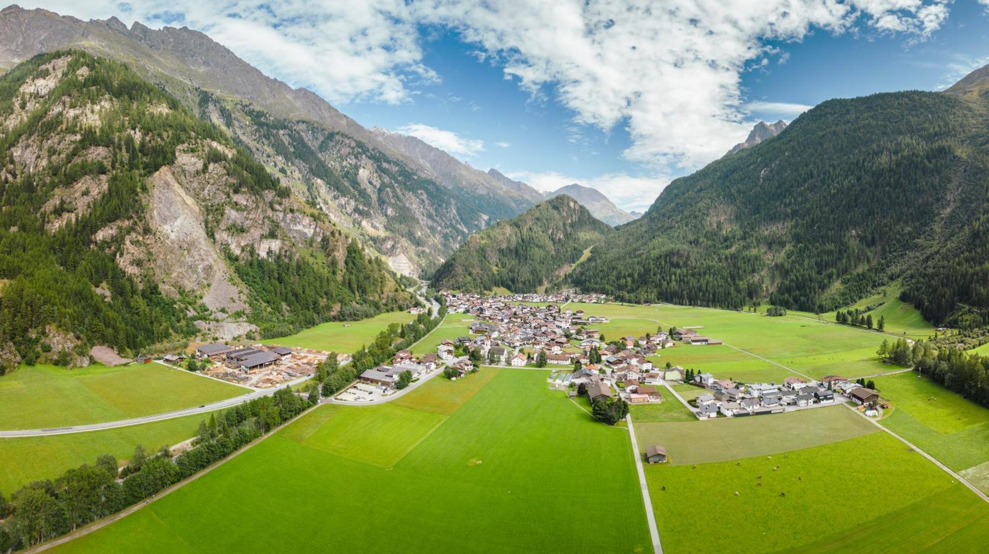 Gaestehaus Kuen Лангенфельд Экстерьер фото